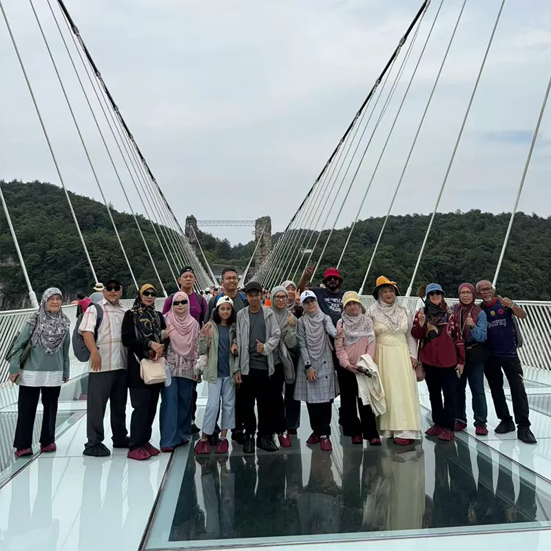Fatimah & Amir bersama rombongan di Changsha