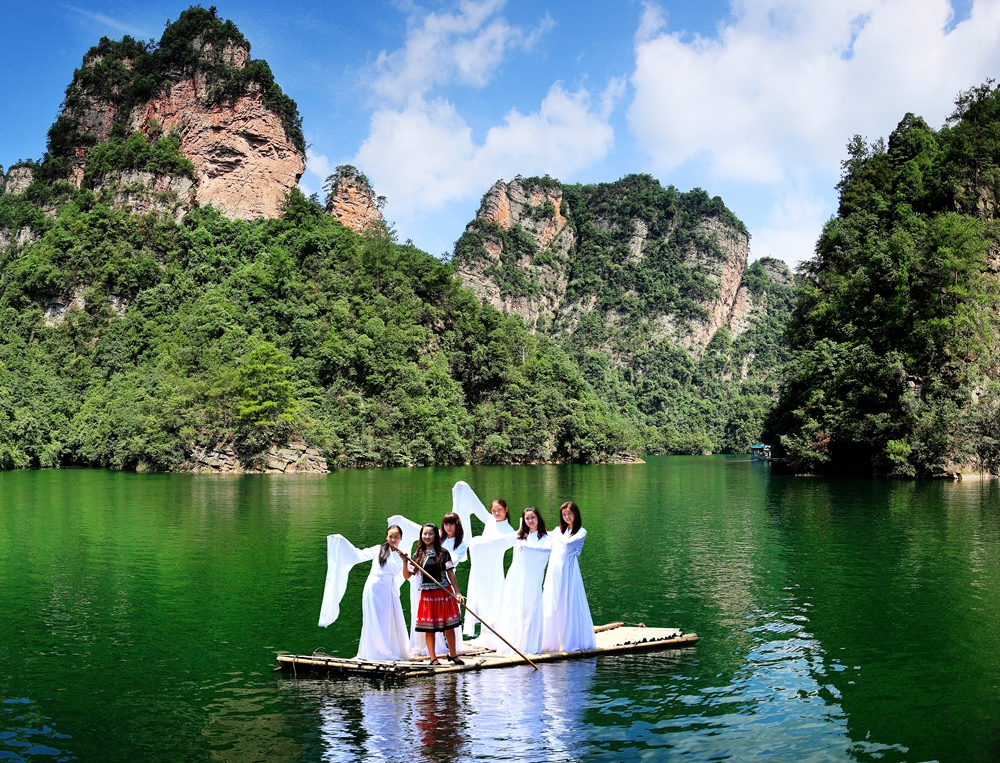 Danau Baofeng