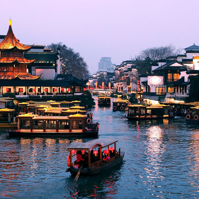 Kuil Konfusius dan lampu-lampu malam Sungai Qinhuai di Nanjing