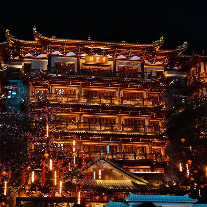 Aula Kuil Dafo dekat Beijing Road di kota tua Guangzhou