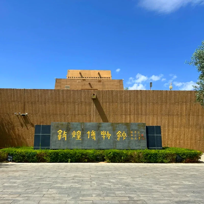 Pameran Museum Dunhuang tentang sejarah Jalur Sutra dan budaya Mogao