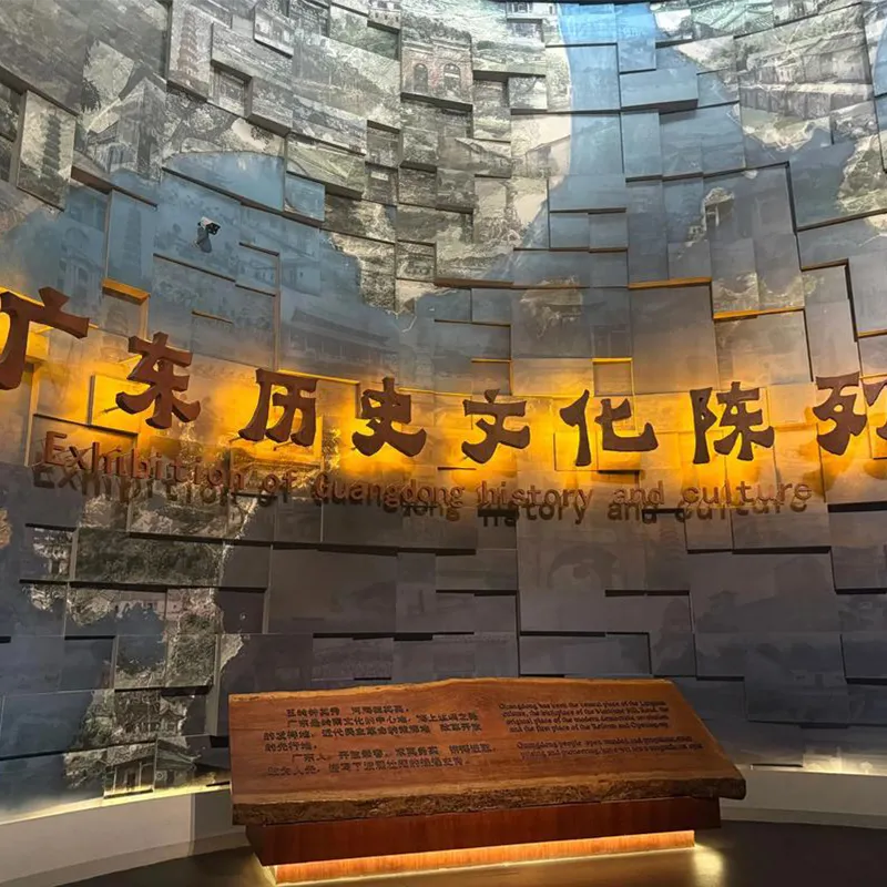Gedung Guangdong Museum di poros kota Huacheng Square, Guangzhou