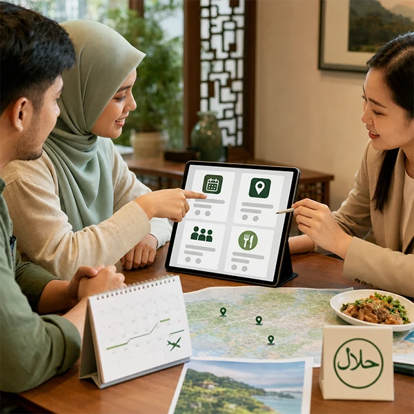 Wisatawan Muslim membahas kebutuhan makan halal dan transportasi bersama perencana perjalanan