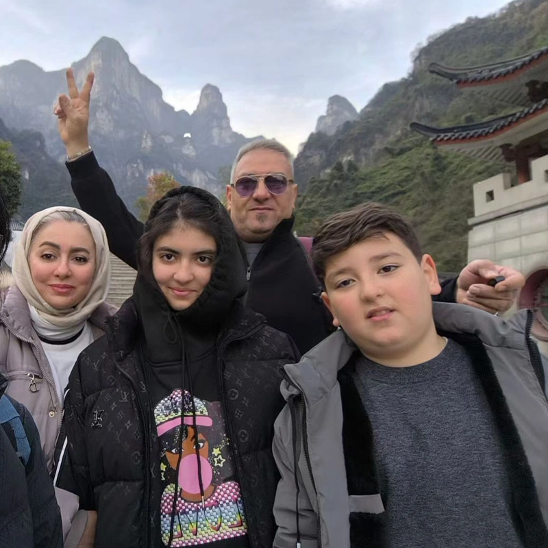 Keluarga Muslim dalam tur HalalChinaTrips di China