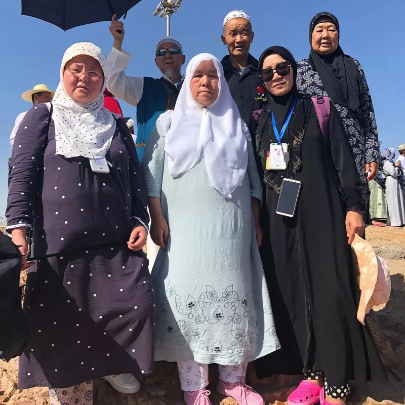 Keluarga Muslim mengunjungi Danau Xihu di Hangzhou bersama HalalChinaTrips