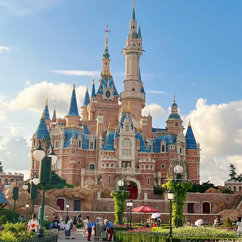 Enchanted Storybook Castle di Shanghai Disneyland Resort