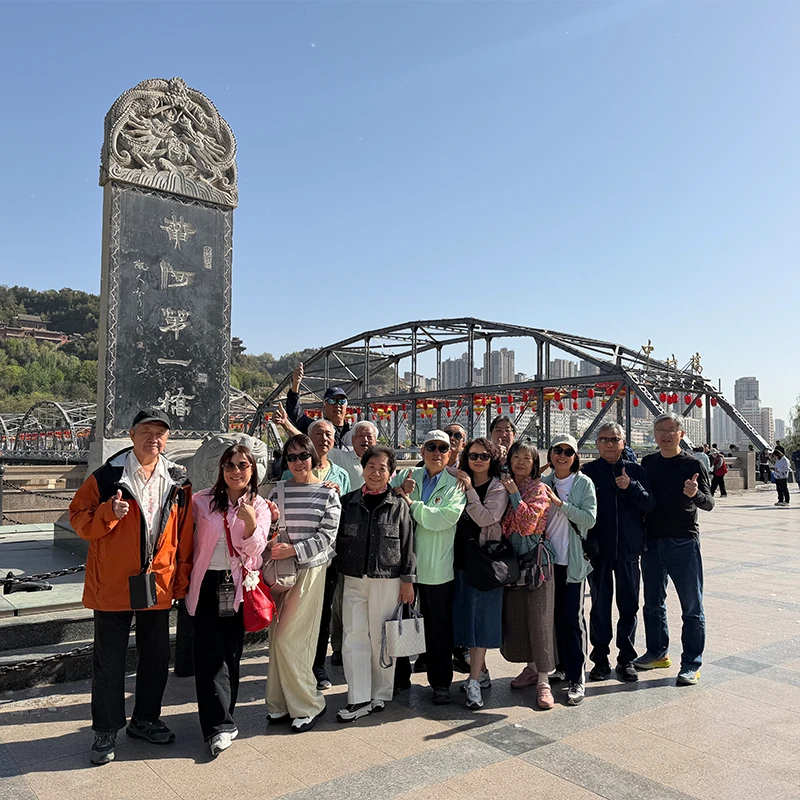 Foto rombongan tur dalam rute China bersama HalalChinaTrips